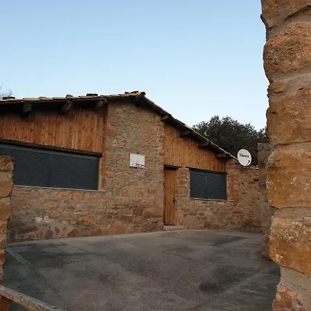 Casa rural Masia L'ara La Baronia de Rialb